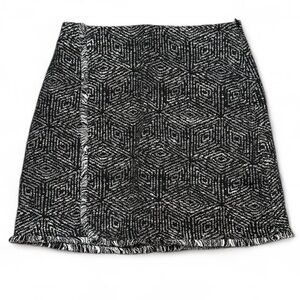 Banana Republic Black and White Tweed Mini Skirt with Side Zipper Size 4